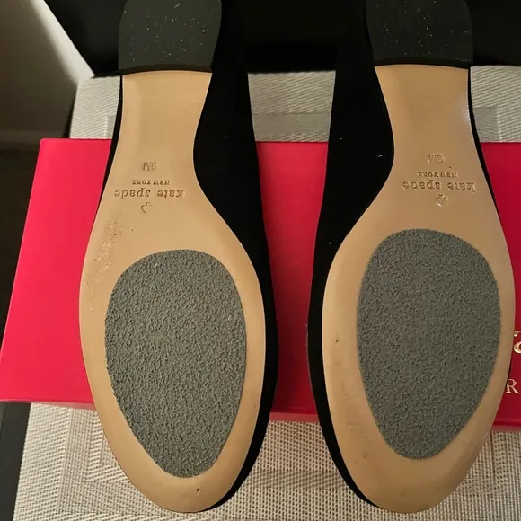 KATE SPADE NY PRE-LOVED AUTHENTIC BLACK SUEDE ‘LOVE’ METALLIC GOLD LETTERS FLATS