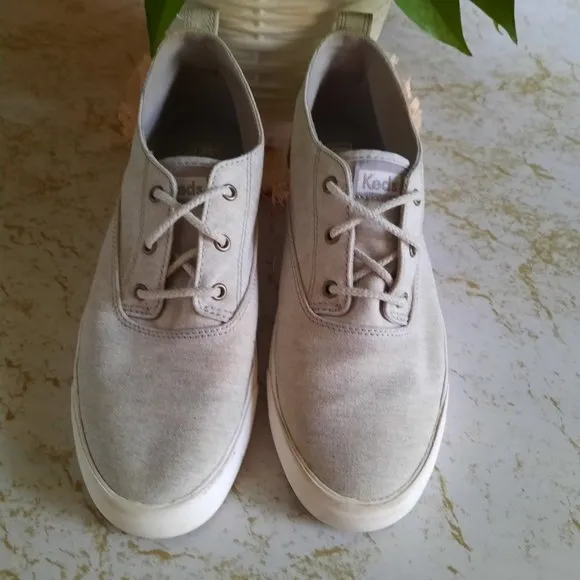 Keds Triumph Mid-Top Wool Sneakers Style# WF56627M- Heather Gray,  Size 10