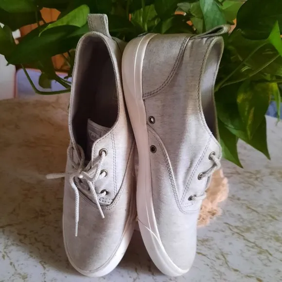 Keds Triumph Mid-Top Wool Sneakers Style# WF56627M- Heather Gray,  Size 10