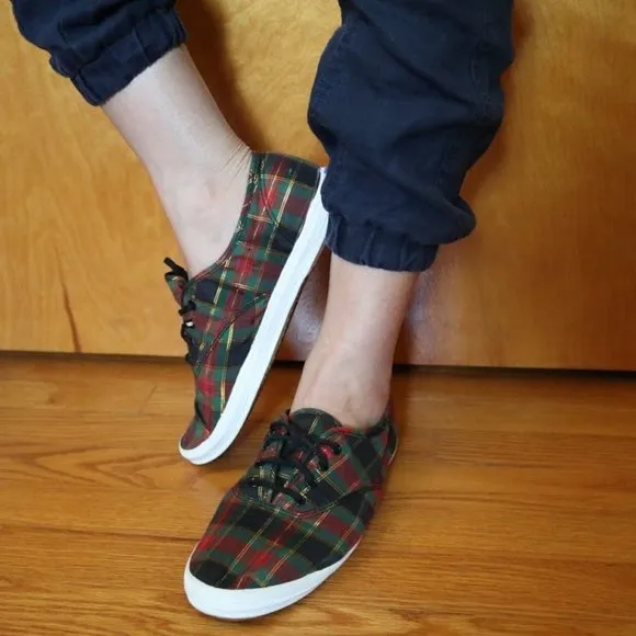 KEDS Vintage Christmas Plaid Sneakers Retro 90s Holiday - Size 8