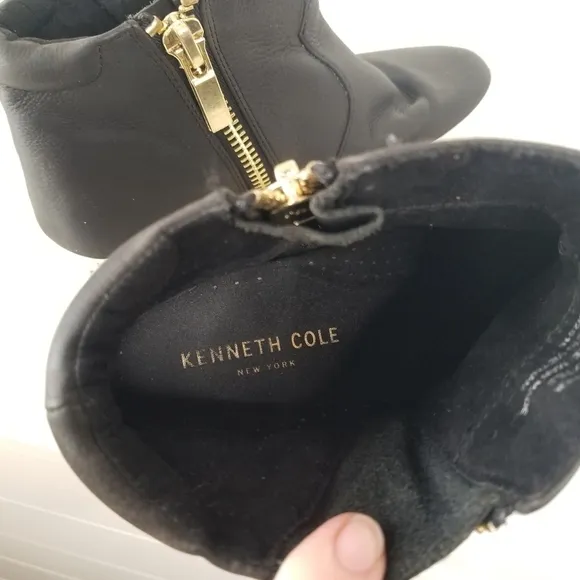 Kenneth Cole Keenan Black Leather Zip Up Ankle Boots Size 6M