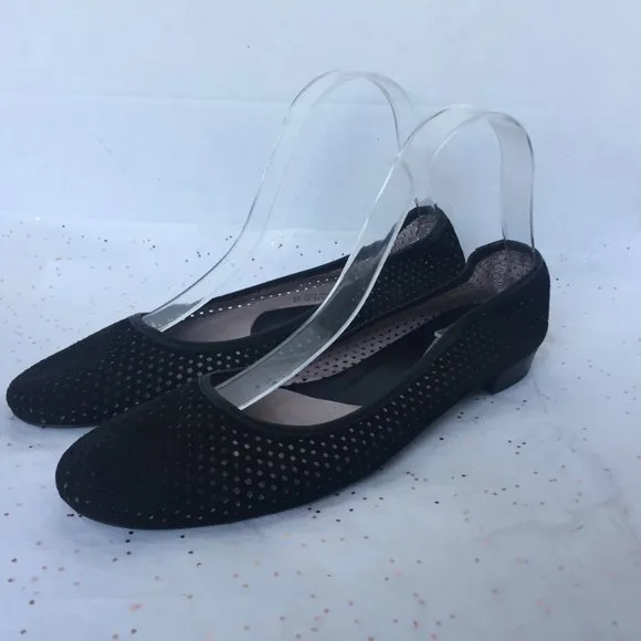 Kenneth Cole NY Black perforated Suede Ballet - 9
