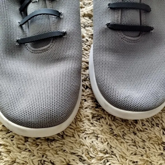 Kizik The Madrid Eco-Knit Slip-On Sneakers sz 10,5 wide M, 12 wide W