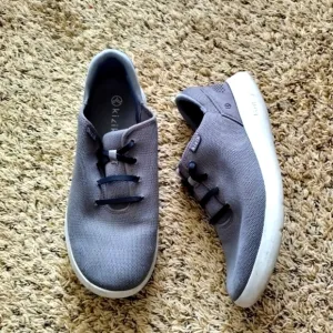 Kizik The Madrid Eco-Knit Slip-On Sneakers sz 10,5 wide M, 12 wide W
