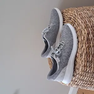 Kizik Unisex Madrid Eco Knit Comfort Sneakers Heathered Grey Size M 8/W‎ 9.5