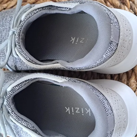 Kizik Unisex Madrid Eco Knit Comfort Sneakers Heathered Grey Size M 8/W‎ 9.5