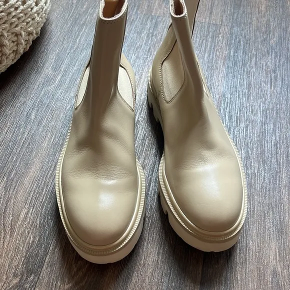 Koio Chelsea Boots