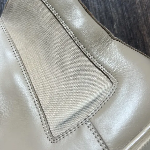 Koio Chelsea Boots