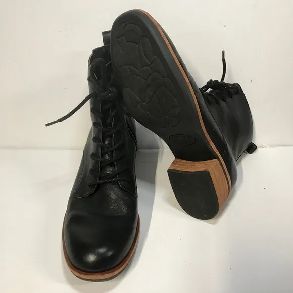 Kork-Ease Leather Ankle Boots Lace Up Side Zip Black Boots Women's Size 7.5M