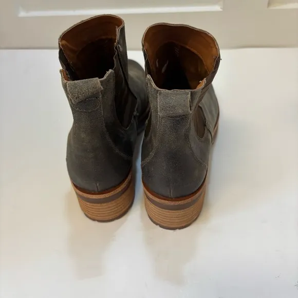 KORK-EASE® Waylin Lug Sole Boot - Taupe Sz 8.5M