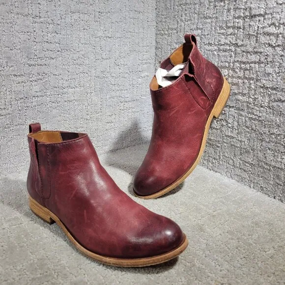 Korks Ease Mindo Women's Size 9M US Burgundy Leather Chelsea Bootie Boots K26447