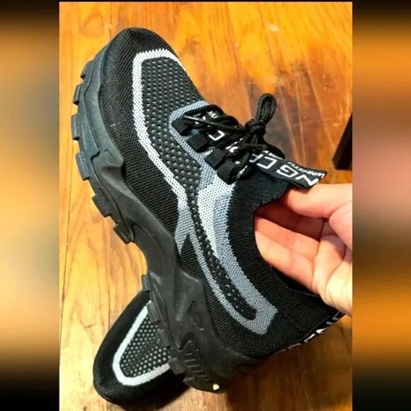 Ladies color block sneakers sz 8