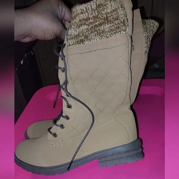 Ladies lace-up boots sz 6.5
