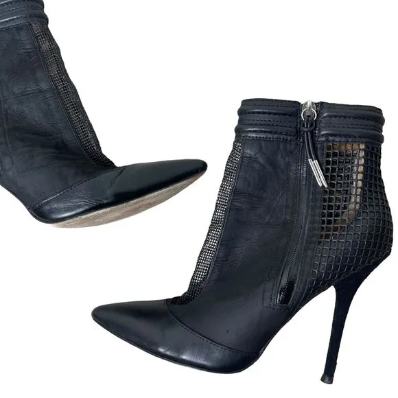L.A.M.B. Gwen Stefani Sloan Bootie Boots Side Zip Pointed Toe Suede Leather 9 M