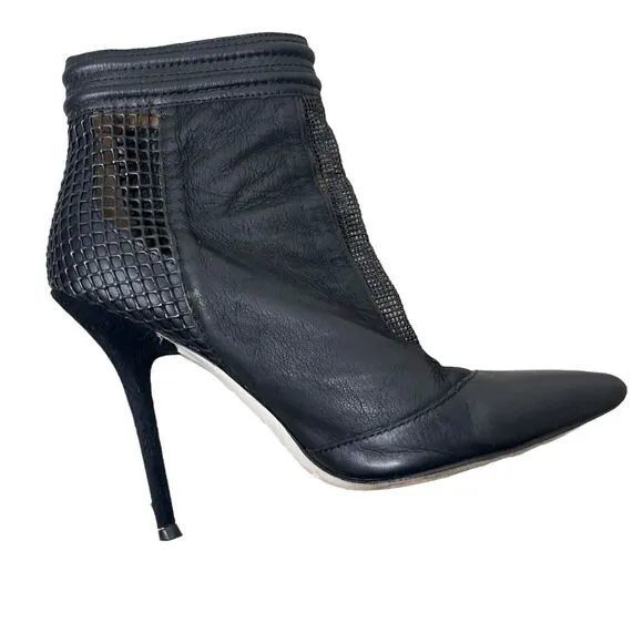 L.A.M.B. Gwen Stefani Sloan Bootie Boots Side Zip Pointed Toe Suede Leather 9 M