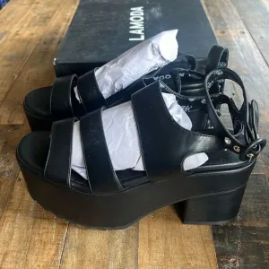 LAMODA Women's Platform Heeled Sandals size 9
