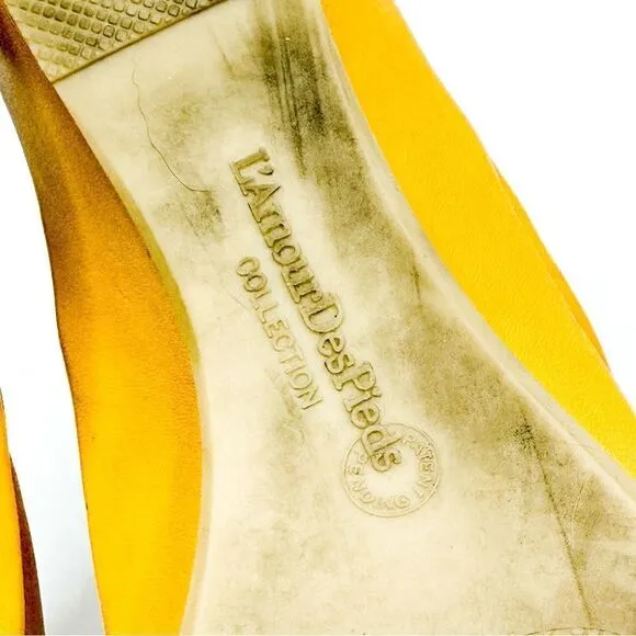 L'Amour Des Pieds Women's Burkett Yellow Buttery Soft Leather Wedge Sandals 6.5M