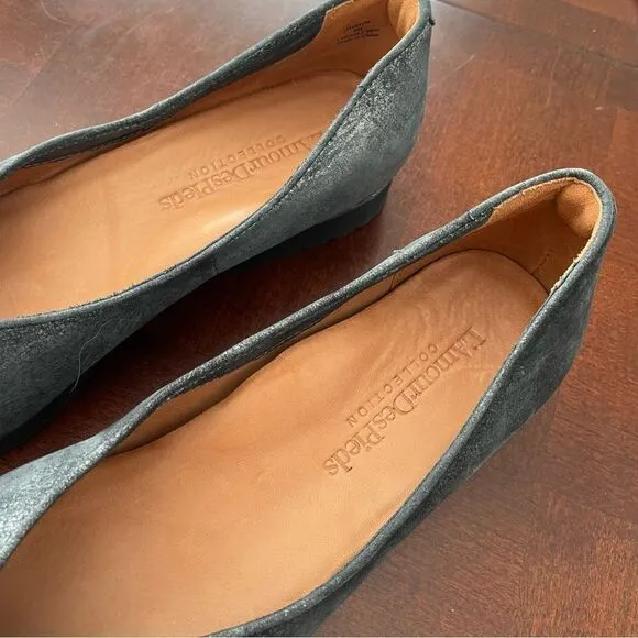 L'amour Des Pieds silver gray suede pointy toe flats