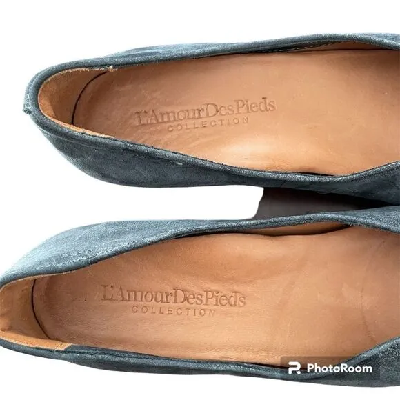 L'amour Des Pieds silver gray suede pointy toe flats