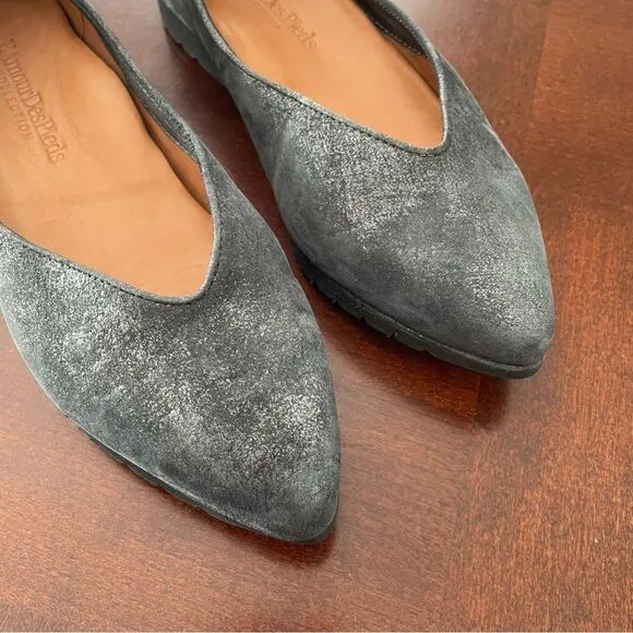 L'amour Des Pieds silver gray suede pointy toe flats