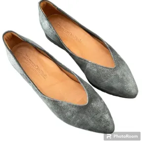 L'amour Des Pieds silver gray suede pointy toe flats