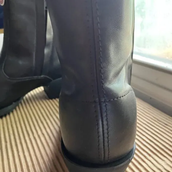 Laredo Black with side zipper