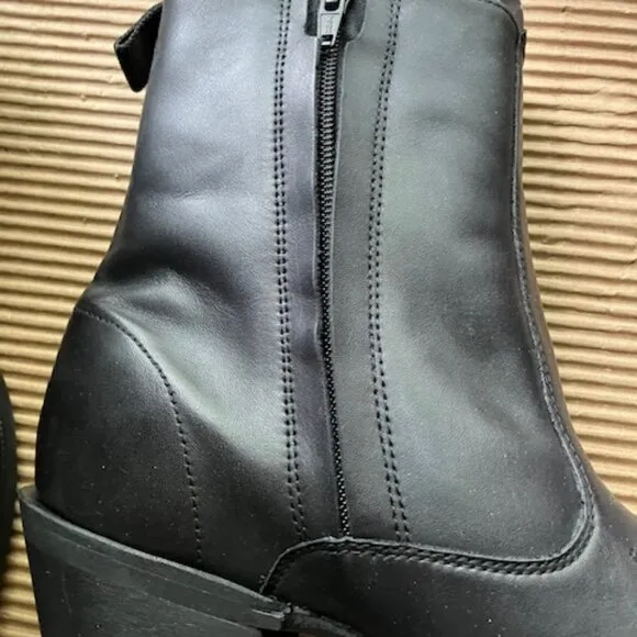 Laredo Black with side zipper