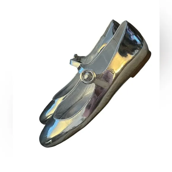 Larroudé Blair Silver Patent Leather Mary Jane Flats Dize 6.5