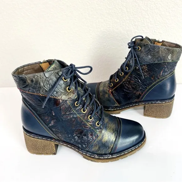 L’Artiste Navy Multi Sunsetride Boots Size 38/7.5-8