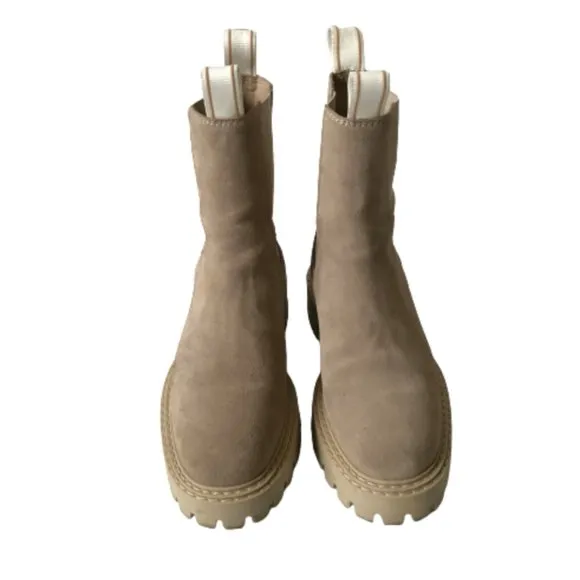 Last Daze Chelsea Boots Booties Womens 41 10 Tan Beige Elastic Side Panel Chunky