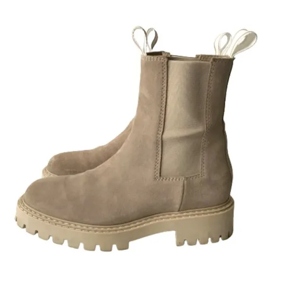 Last Daze Chelsea Boots Booties Womens 41 10 Tan Beige Elastic Side Panel Chunky