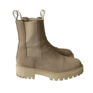 Last Daze Chelsea Boots Booties Womens 41 10 Tan Beige Elastic Side Panel Chunky