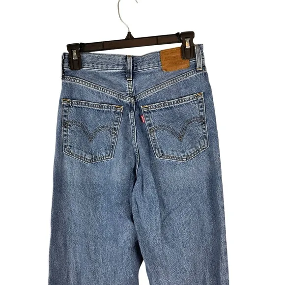 Levi’s High Loose Flare Jeans Distressed Blue sz. 26