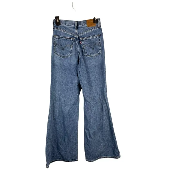 Levi’s High Loose Flare Jeans Distressed Blue sz. 26