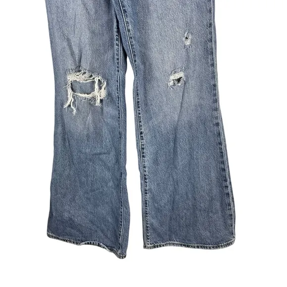 Levi’s High Loose Flare Jeans Distressed Blue sz. 26
