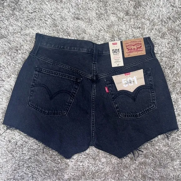 LEVI'S - RIBCAGE DENIM SHORT IN BLACK LAKE