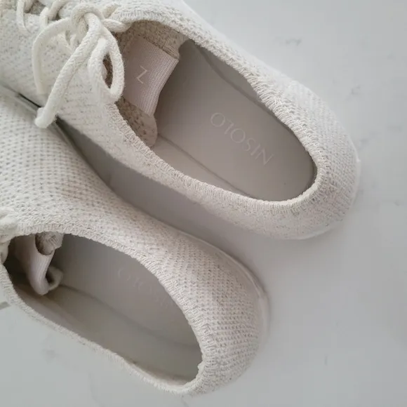 LIKE NEW Nisolo Women's Go-To Eco-Knit Flat Sneaker Linen Beige Tan Size 9.5