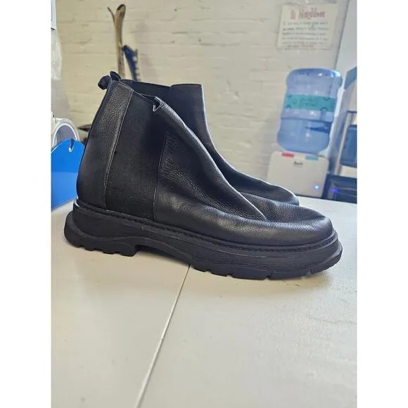 Linea Paolo Women's Leather Upper Classic Biz Chelsea Boots Black