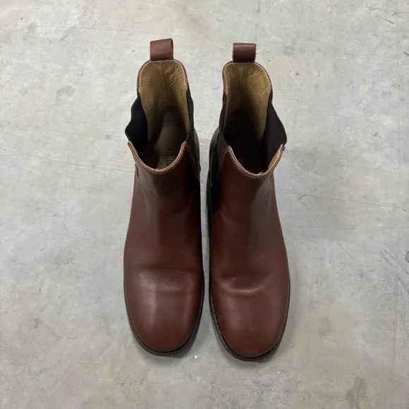 L.L.Bean Leather Chelsea Boots Brown Mens 9.5