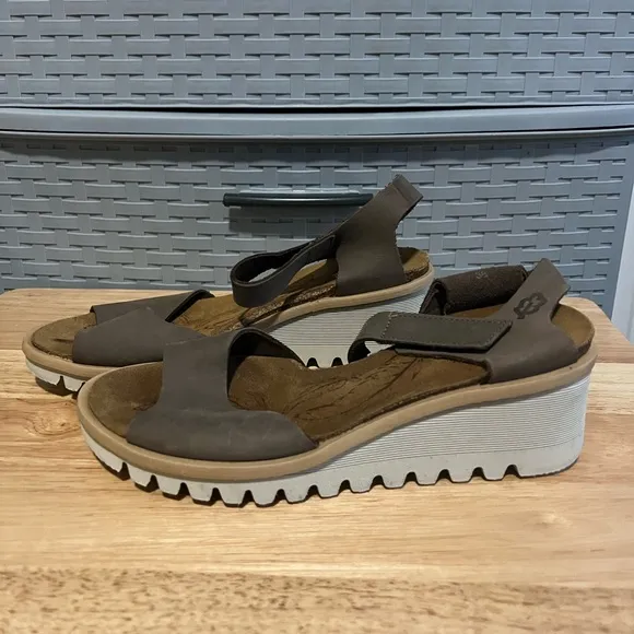 Loints of Holland Savannah Chunky Wedge Sandals 7.5