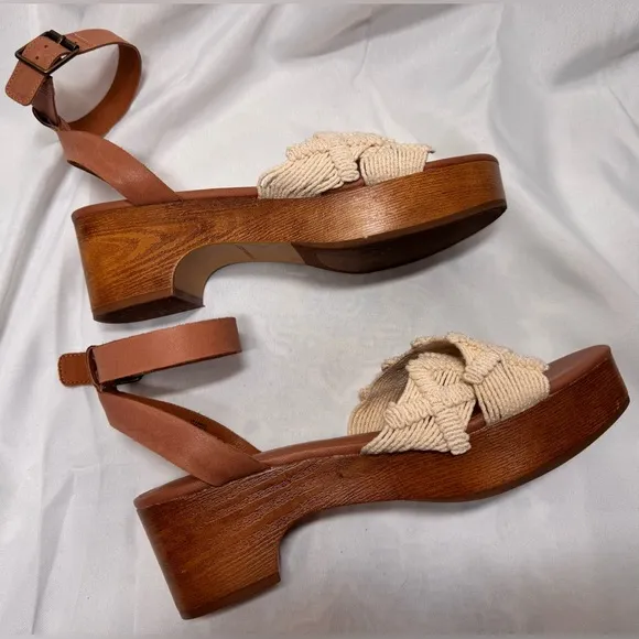 Lucky Brand Famika Crochet Block Heel Sandal- Size 10M