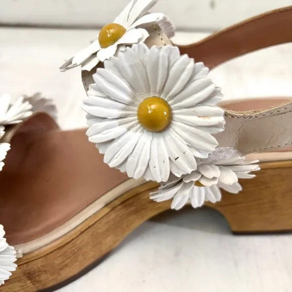 Lucky Brand Juleii Daisy Wooden Clog Sandals Size 8