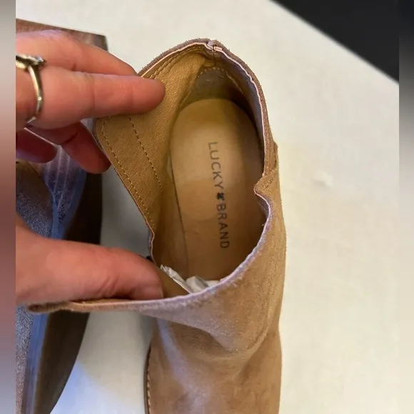 Lucky Brand tan leather suede Yakeena wedge heel booties Sz-7.5. D