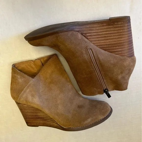Lucky Brand tan leather suede Yakeena wedge heel booties Sz-7.5. D