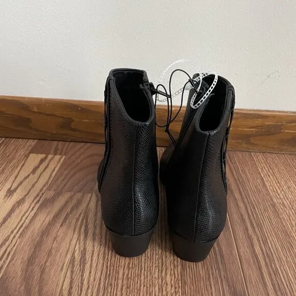 Lucky Brand Women 8.5M/39.5 Black Faux Leather Side Zip Fakelle Ankle Boots NWOB