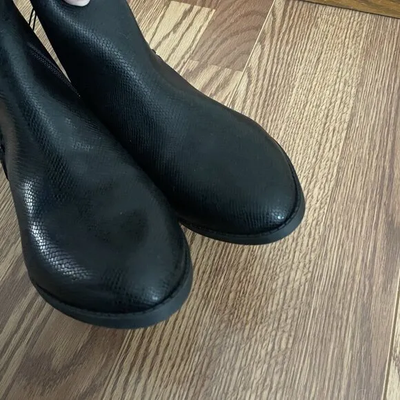 Lucky Brand Women 8.5M/39.5 Black Faux Leather Side Zip Fakelle Ankle Boots NWOB