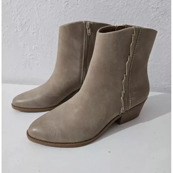 Lucky Brand Womens Ankle Boots Fakelle Beige Almond Toe Side Zip‎ Size 7 New