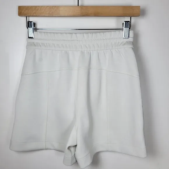 Lululemon Softstreme High-Rise Shorts Size 2 Bone