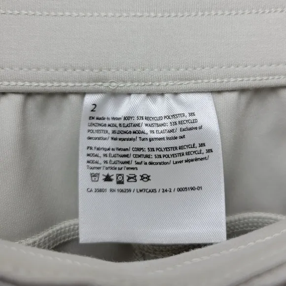 Lululemon Softstreme High-Rise Shorts Size 2 Bone