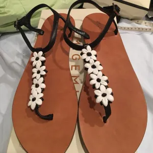 M. Gemi NIB Daisy Sandals 40